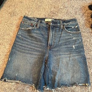 Abercrombie high rise short